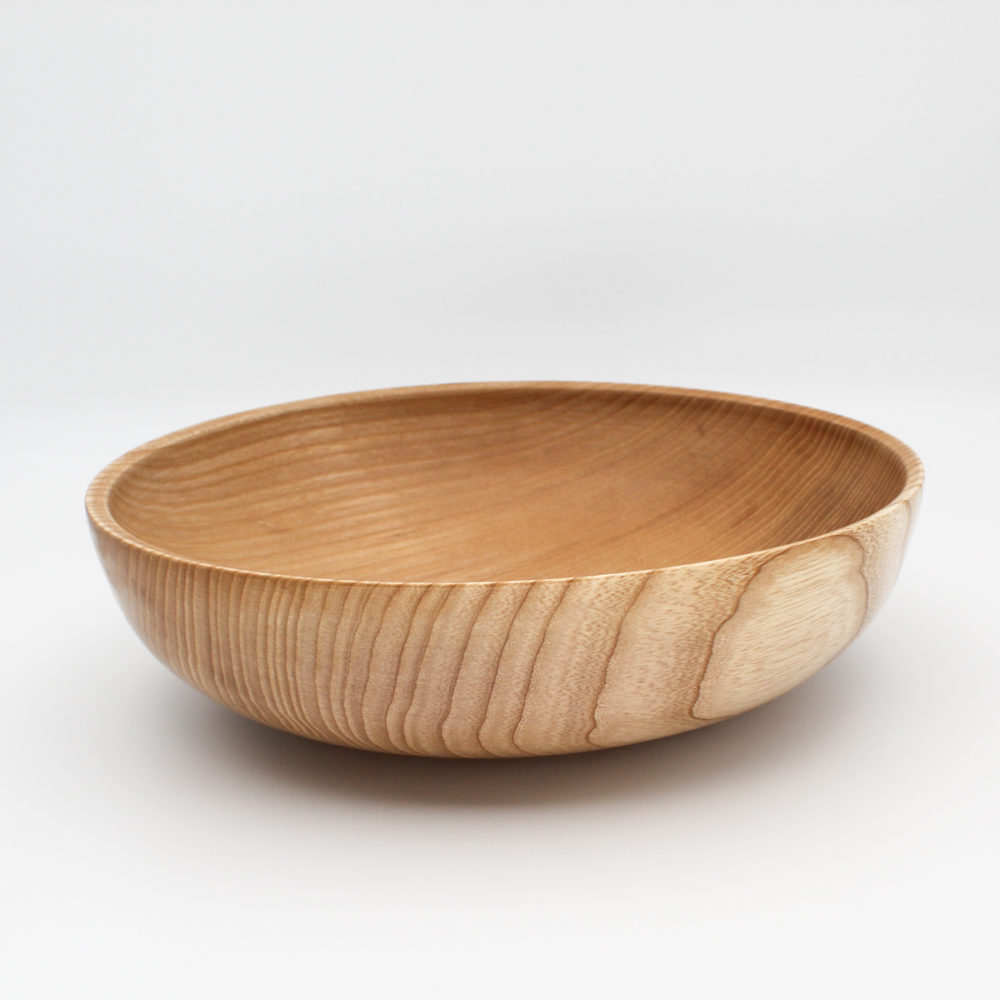 coupe sur pied en bois de frêne vue de face