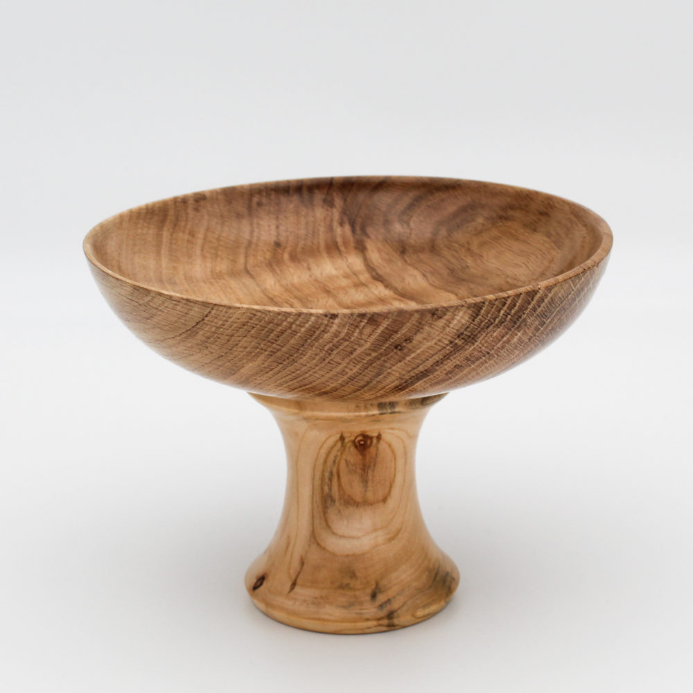 coupe en bois de chêne sur pied