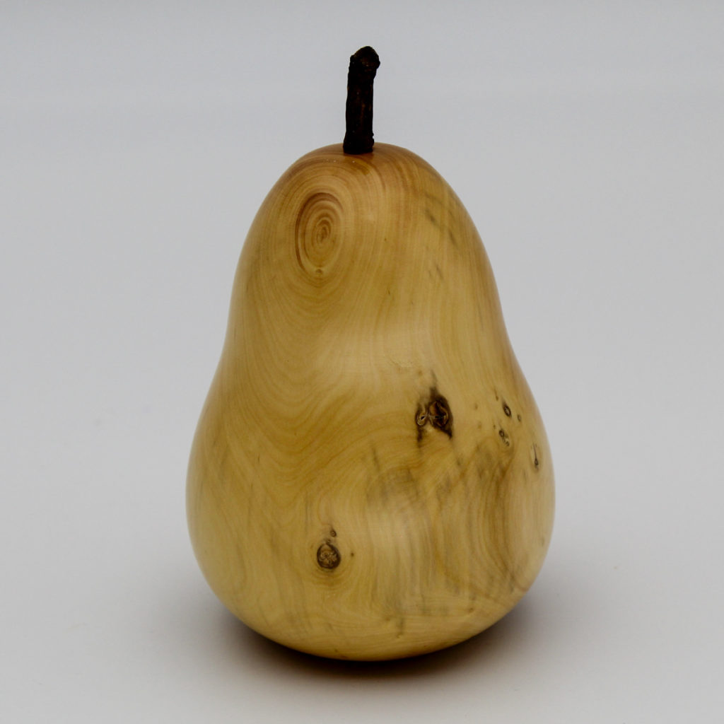 poire décorative en bois de buis vue de face