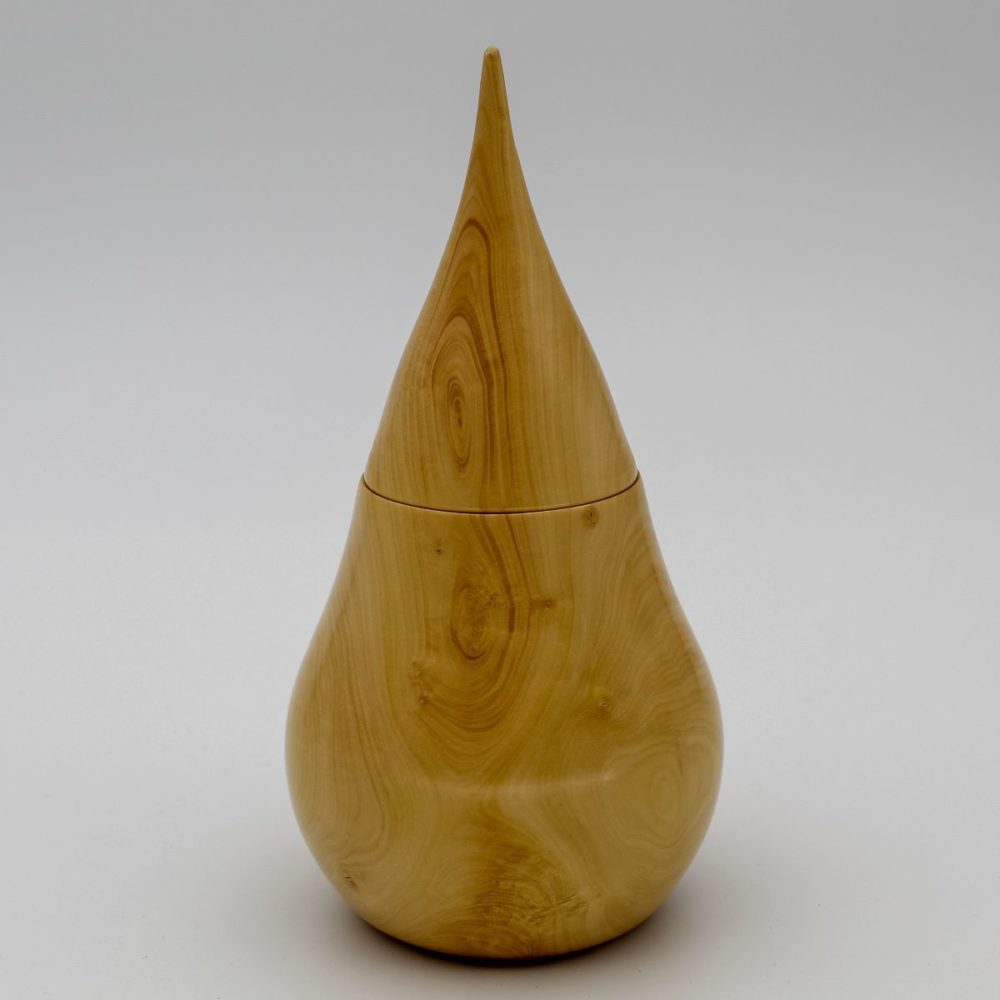 Boîte en bois conique