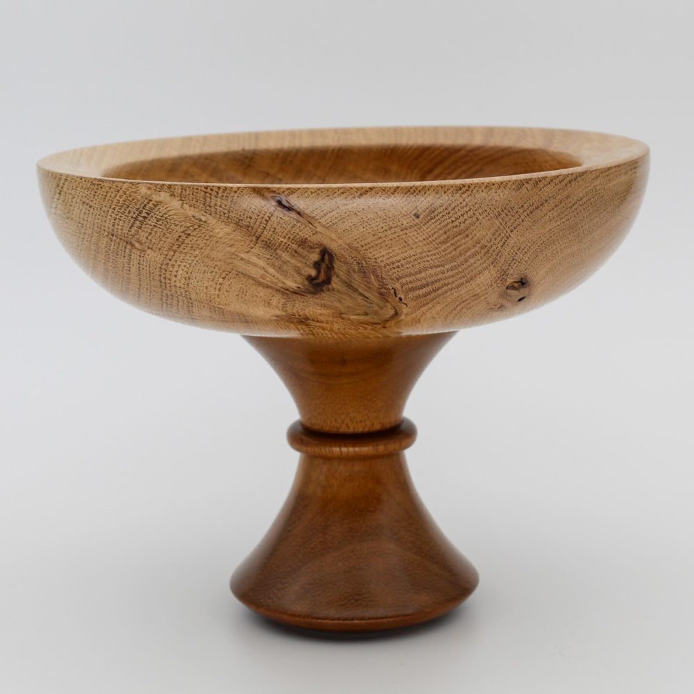 Coupe décorative en vieux chêne sur pied moyen en merisier