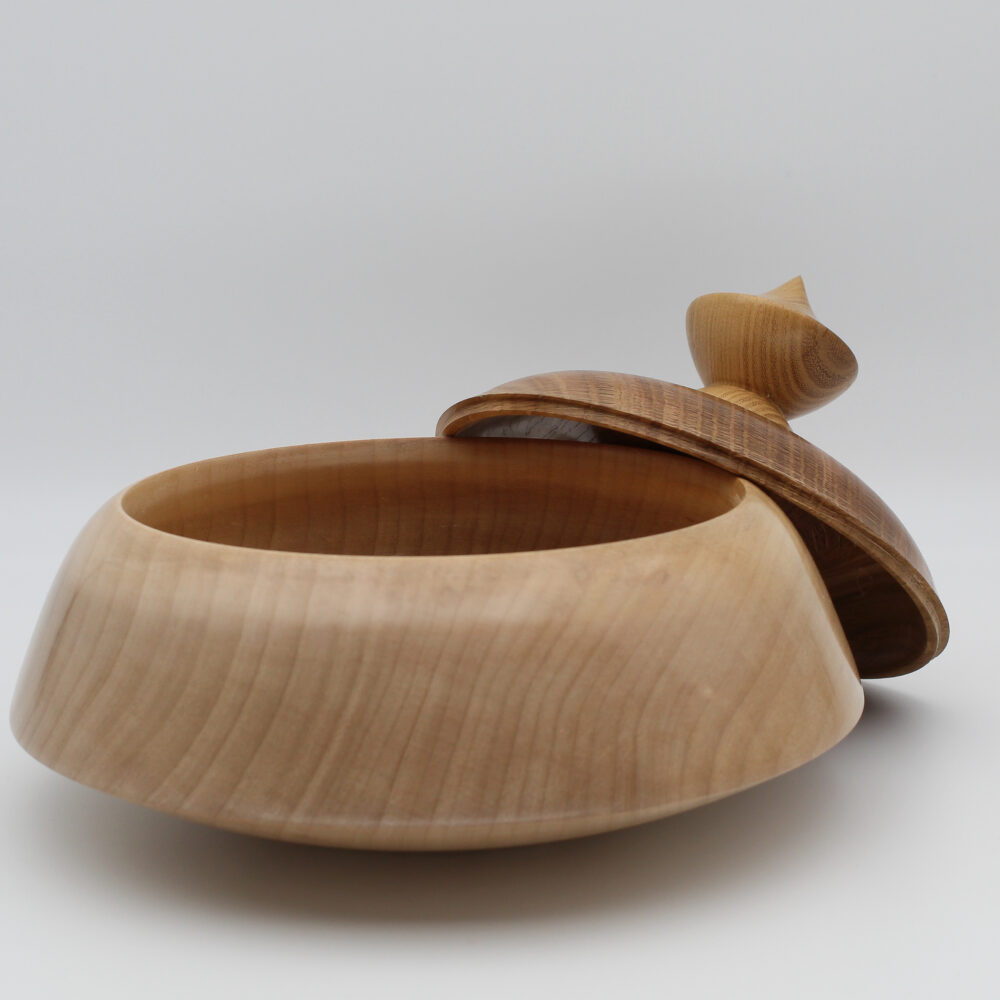 Grande boite à bijoux en bois de frêne, couvercle en chêne et acacia