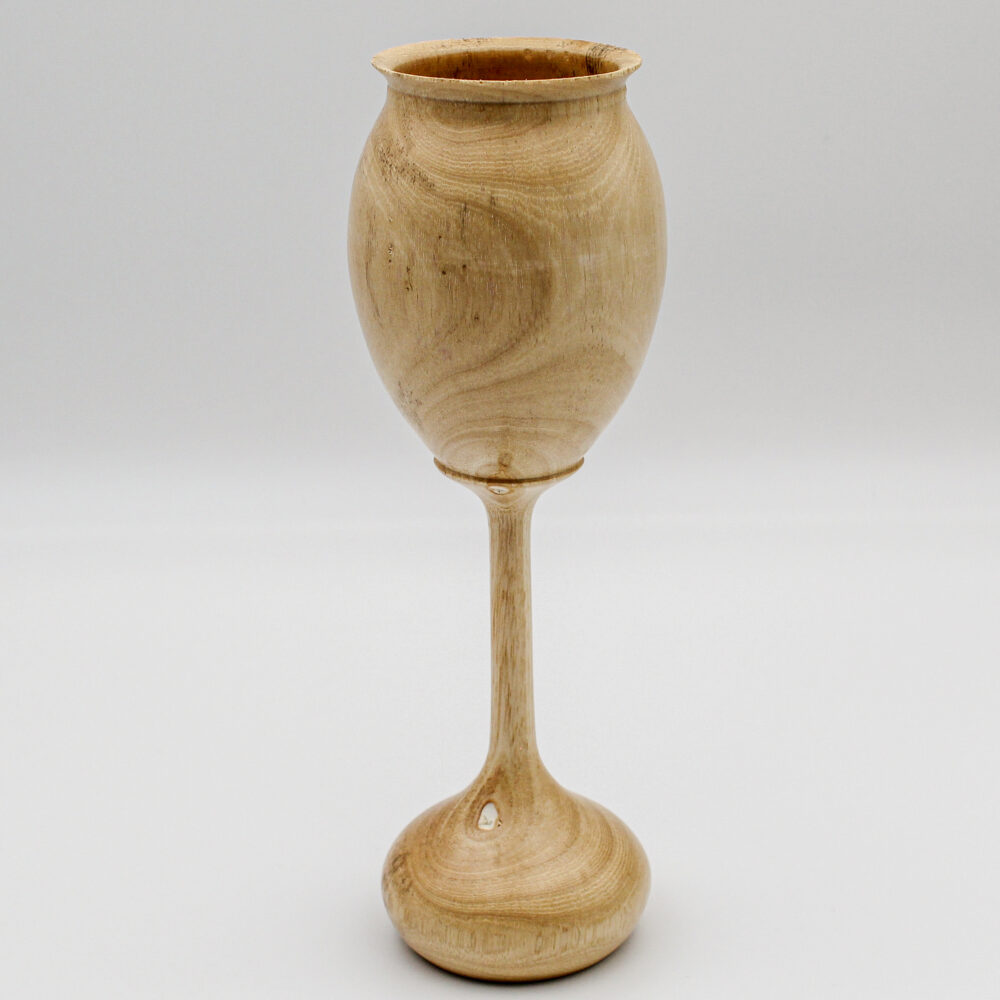 Coupe fine sur pied en bois de figuier
