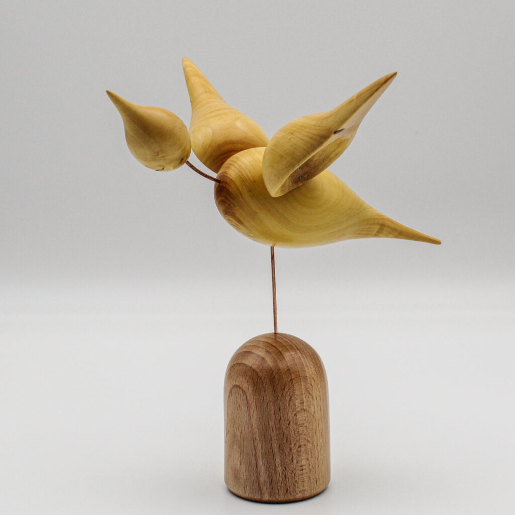 oiseau en vol en bois pour décoration