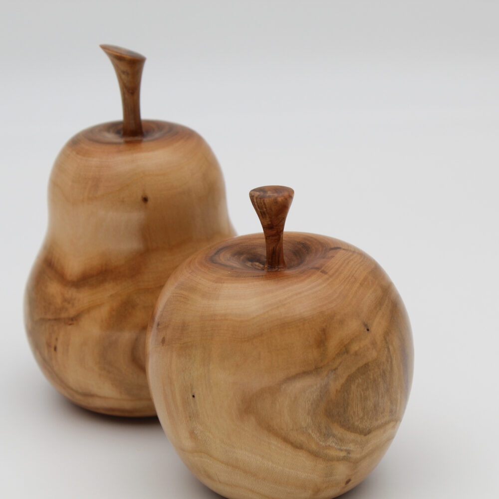 Duo pomme poire décoratifs en bois