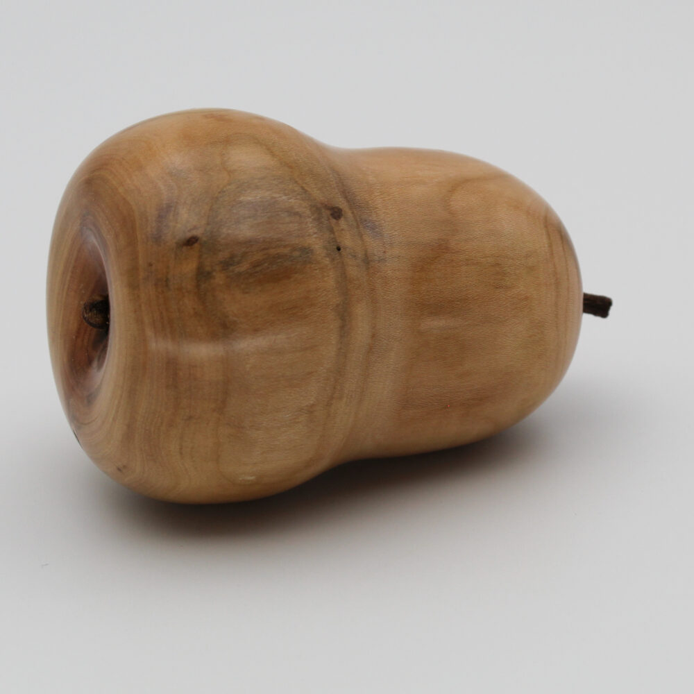 Poire décorative en bois