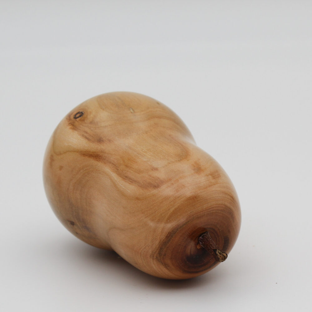 Poire décorative en bois