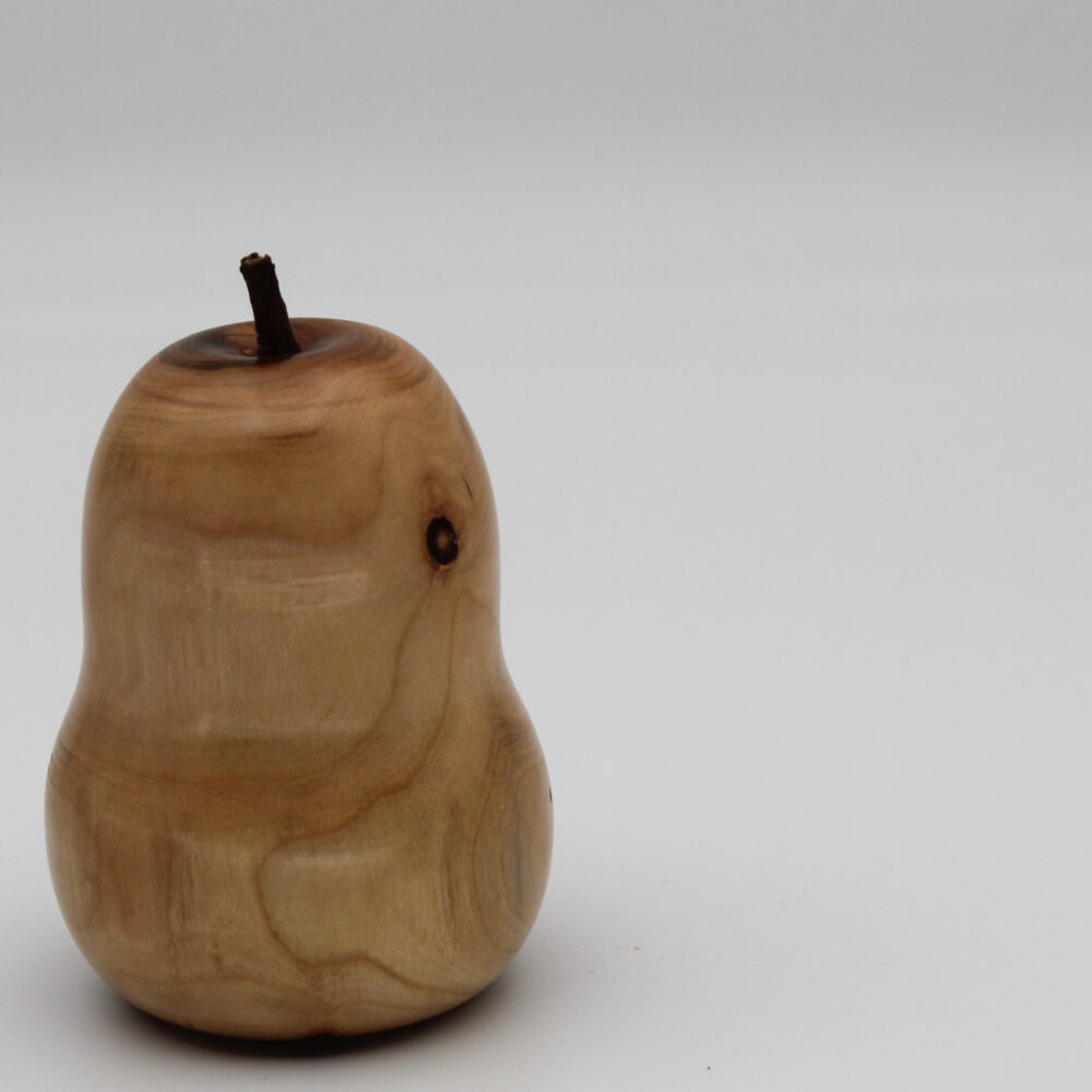 Poire décorative en bois