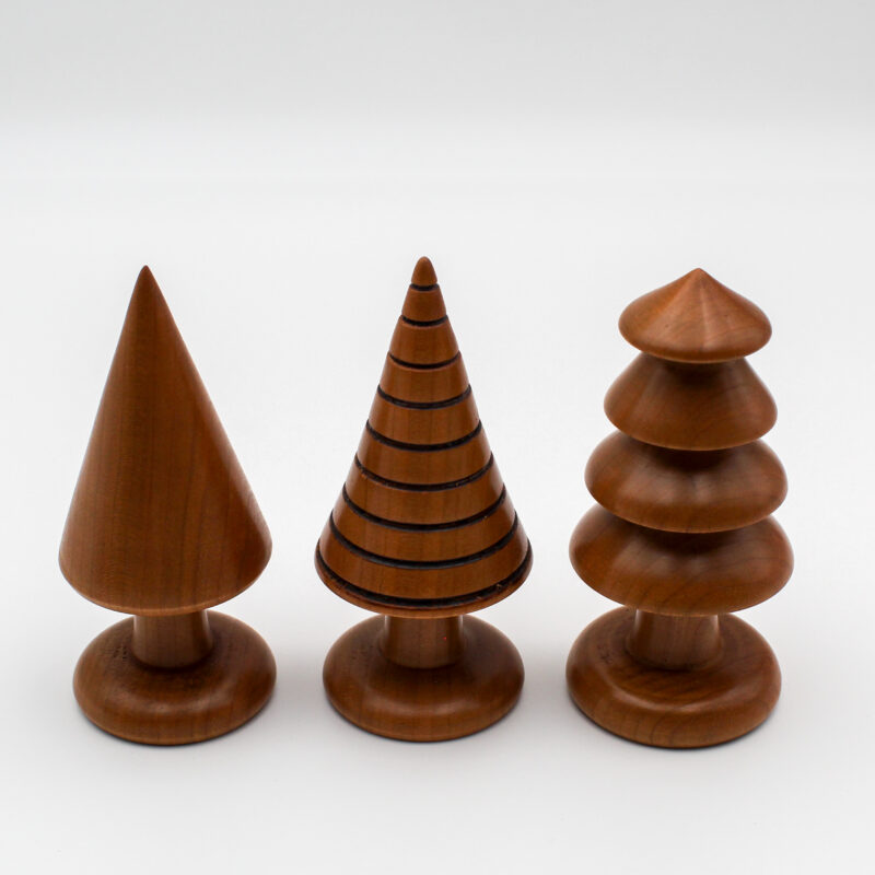 Trio des sapins décoratifs en bois de merisier