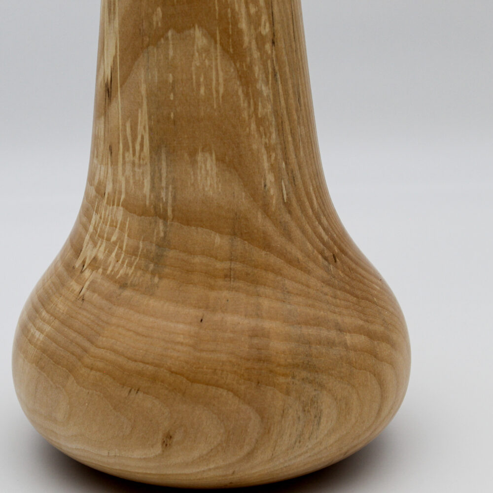 Vase en bois vue de détail